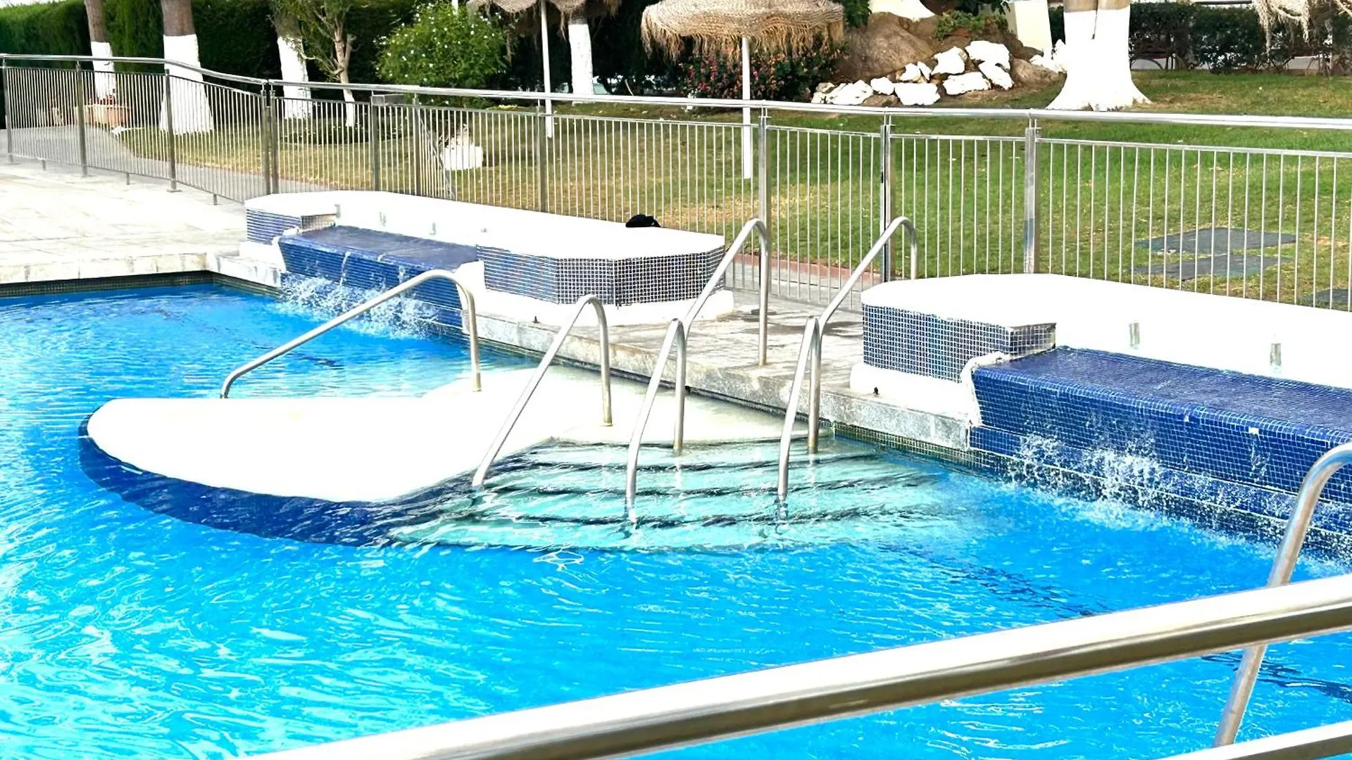Apartamento Puerto Marina location